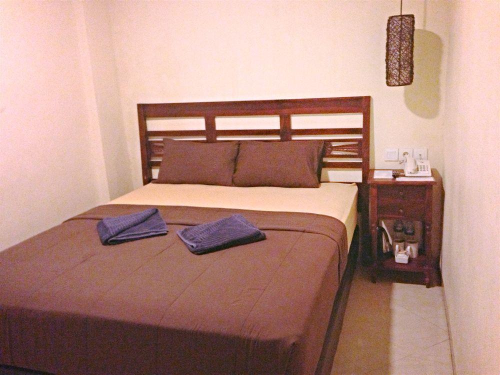 Guest House Matahari Kuta Lombok Esterno foto