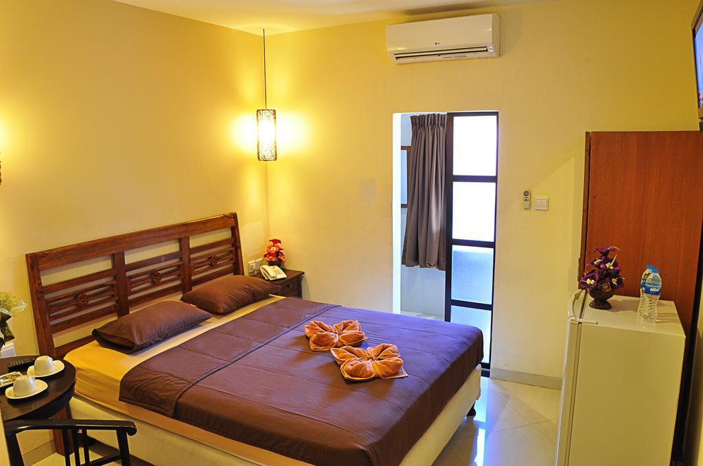 Guest House Matahari Kuta Lombok Esterno foto