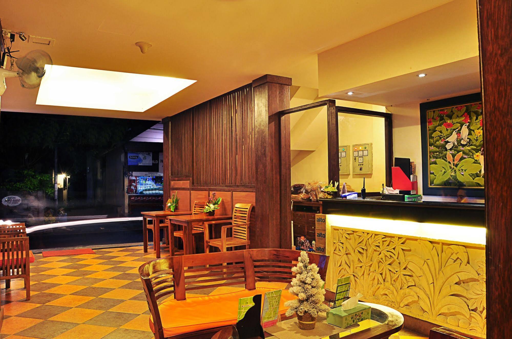 Guest House Matahari Kuta Lombok Esterno foto